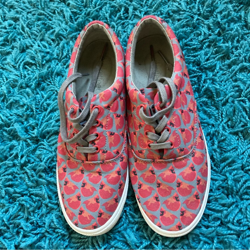 Red Robin Bucketfeet